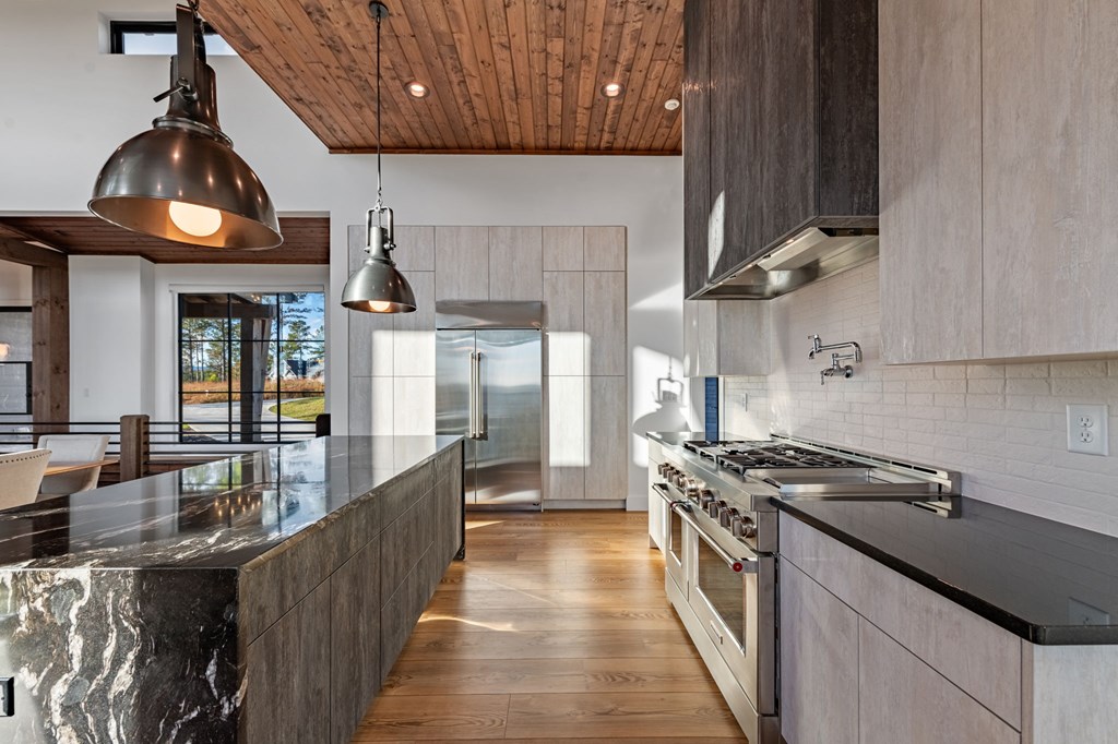 191 High River Landing