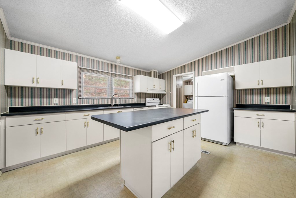 10712 Doublehead Gap Road