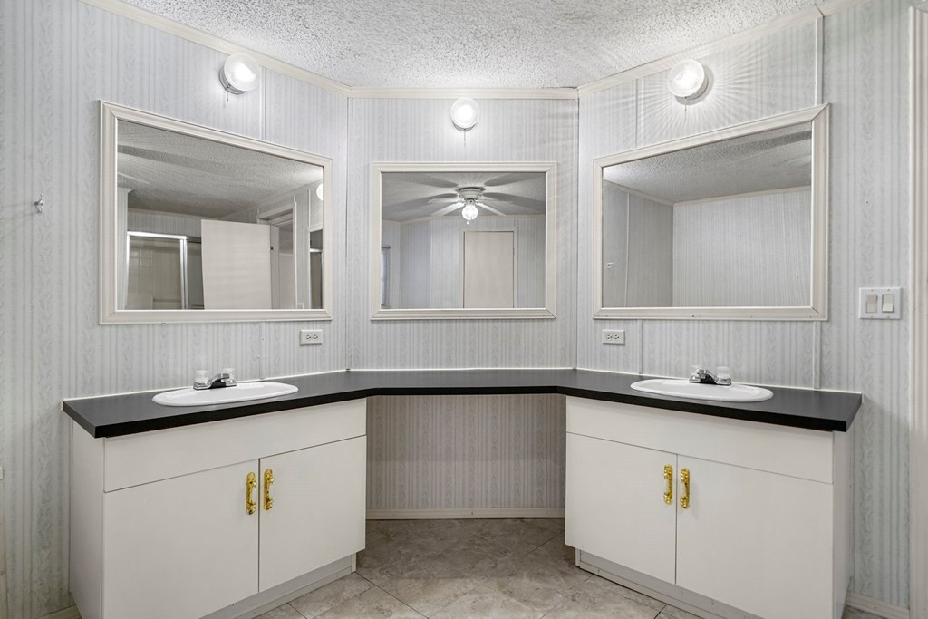 10712 Doublehead Gap Road