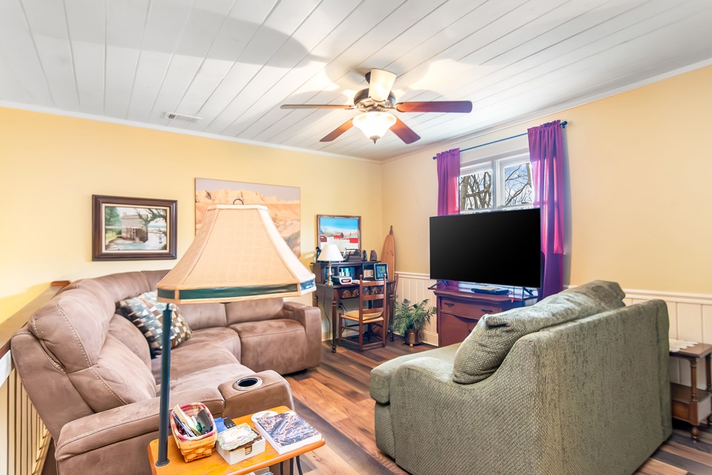 705 Laurel Ridge Drive