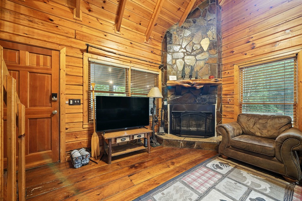 425 River Bend Court