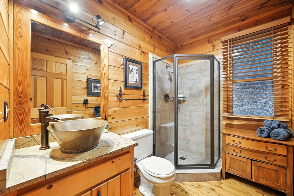 425 River Bend Court