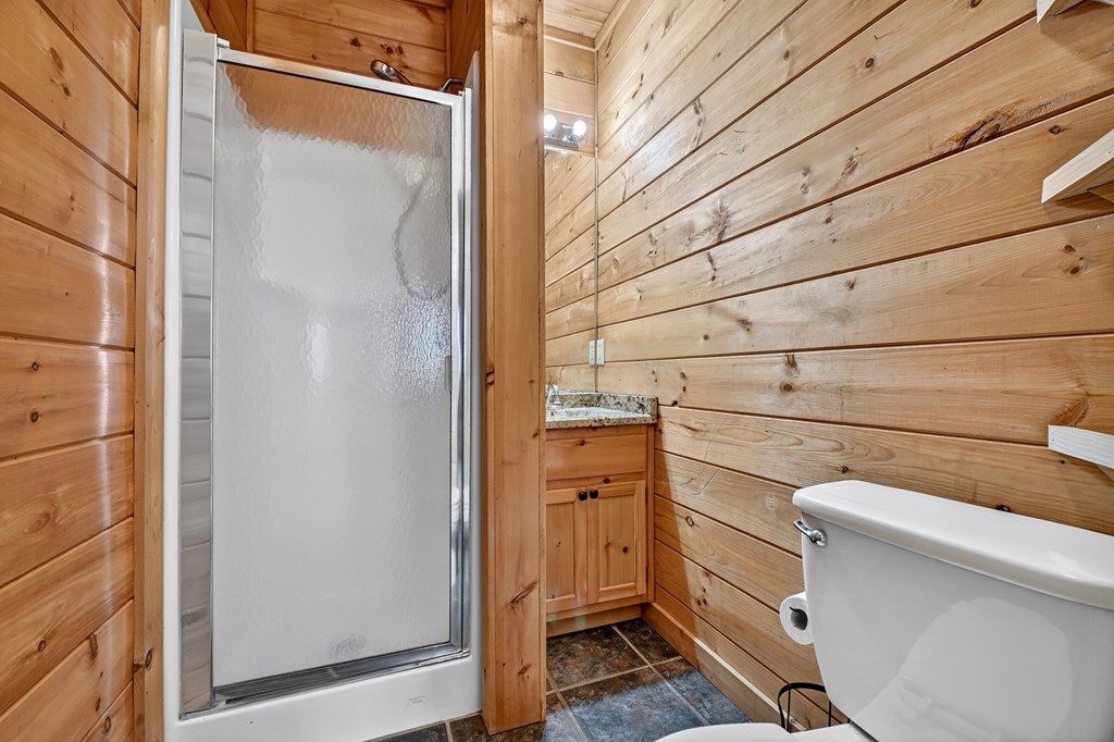 22 Running Bear Ridge