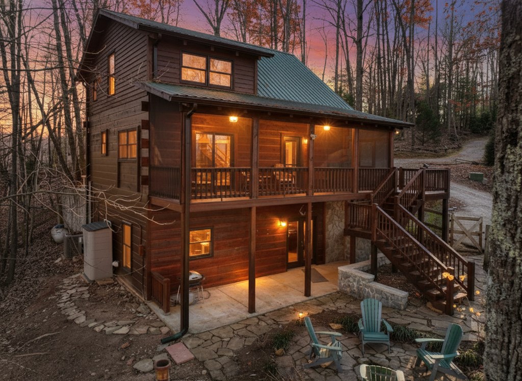 22 Running Bear Ridge