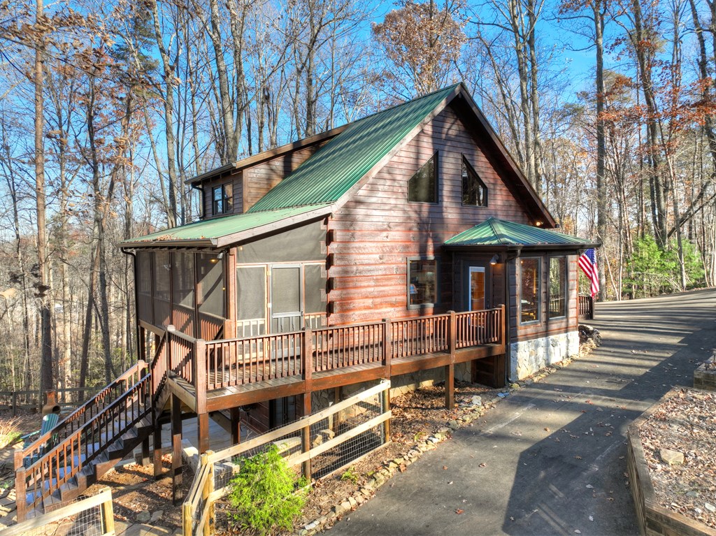 22 Running Bear Ridge