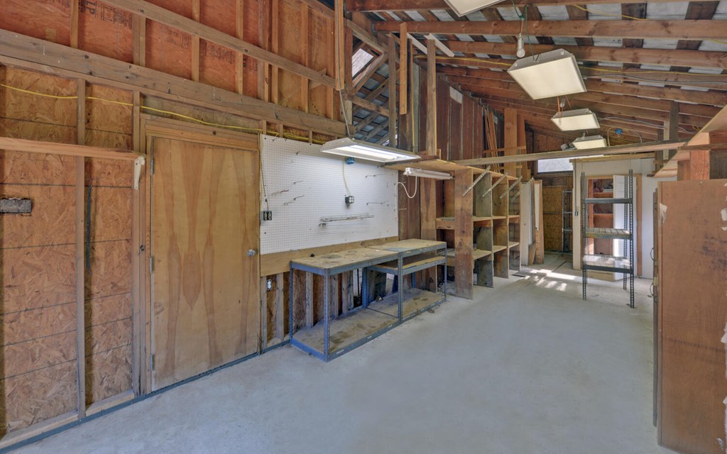433 Valley Drive