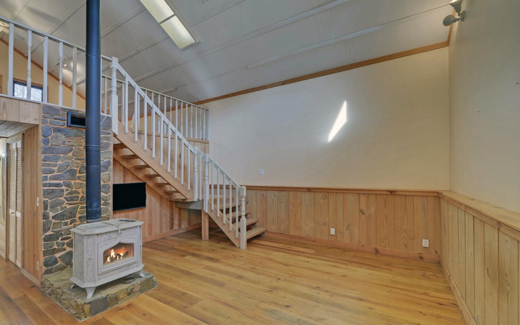 433 Valley Drive
