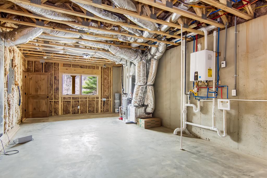 2468 Twisted Oak Road