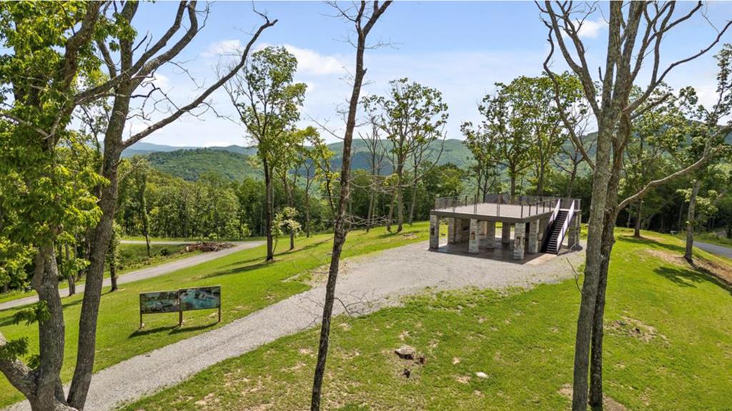 2468 Twisted Oak Road