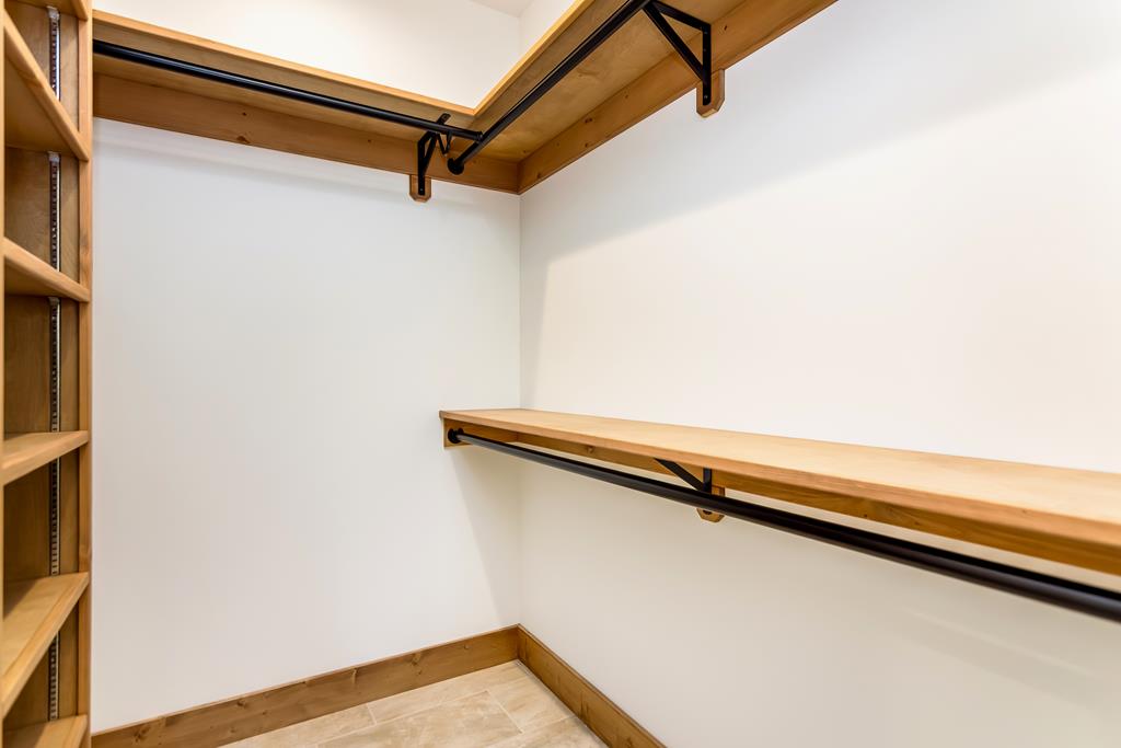 2468 Twisted Oak Road