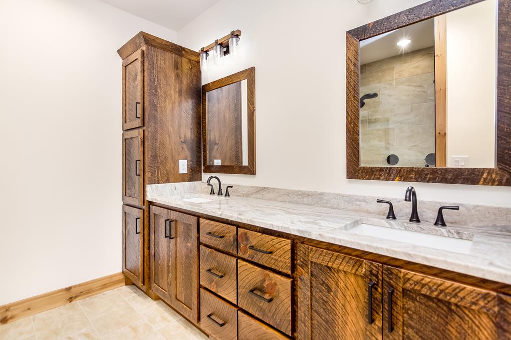 2468 Twisted Oak Road