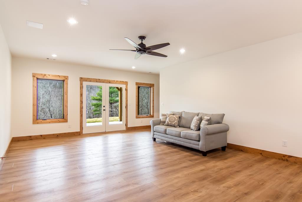 2468 Twisted Oak Road