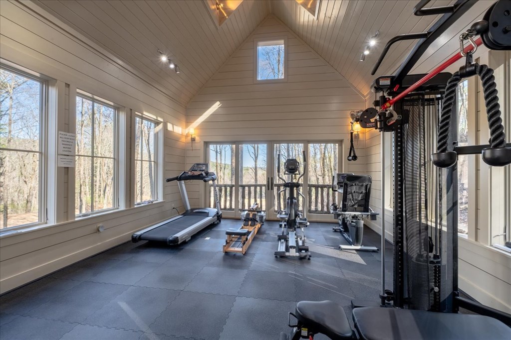 207 Utana Bluffs Trail