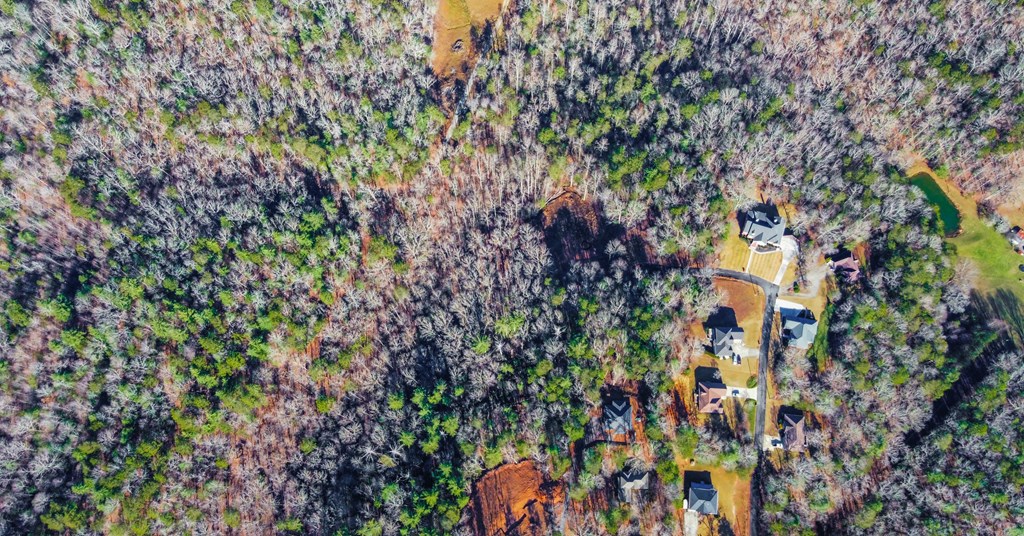 6.44 Whispering Oaks Drive