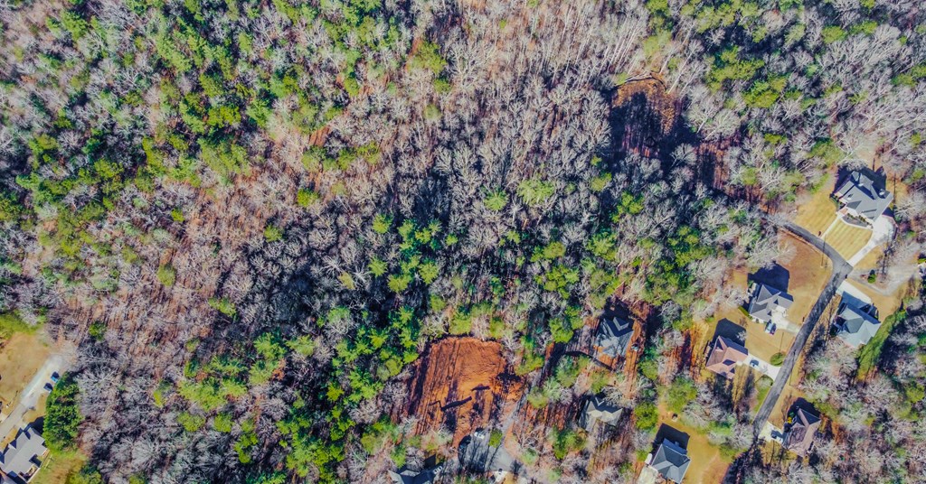 6.44 Whispering Oaks Drive