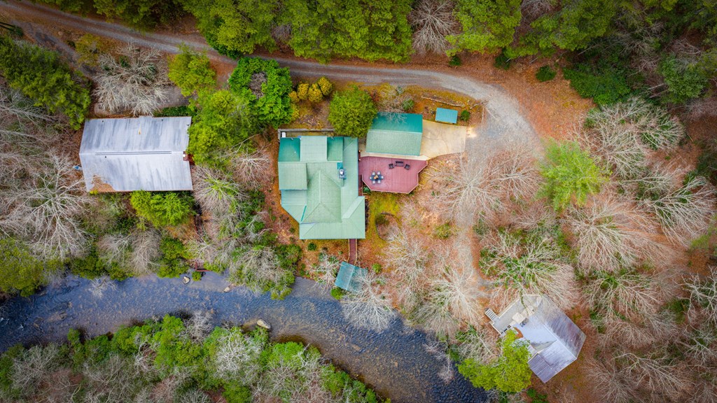 120 North Riverview Ln