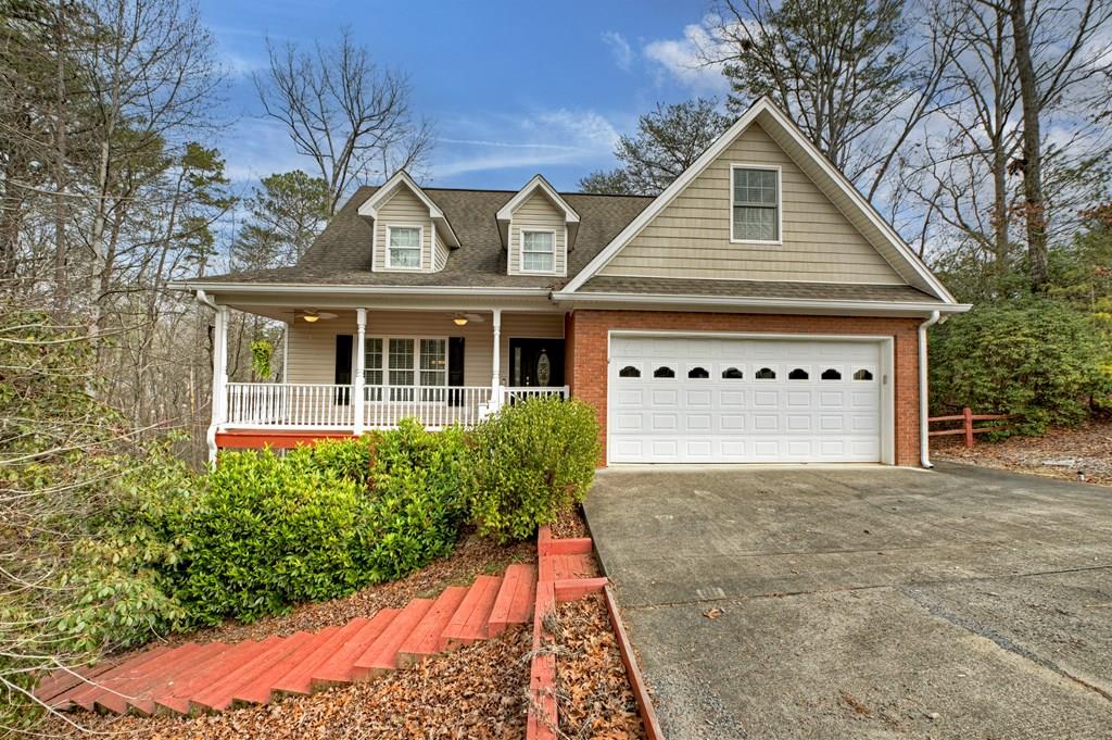 220 Oak Ridge Lane