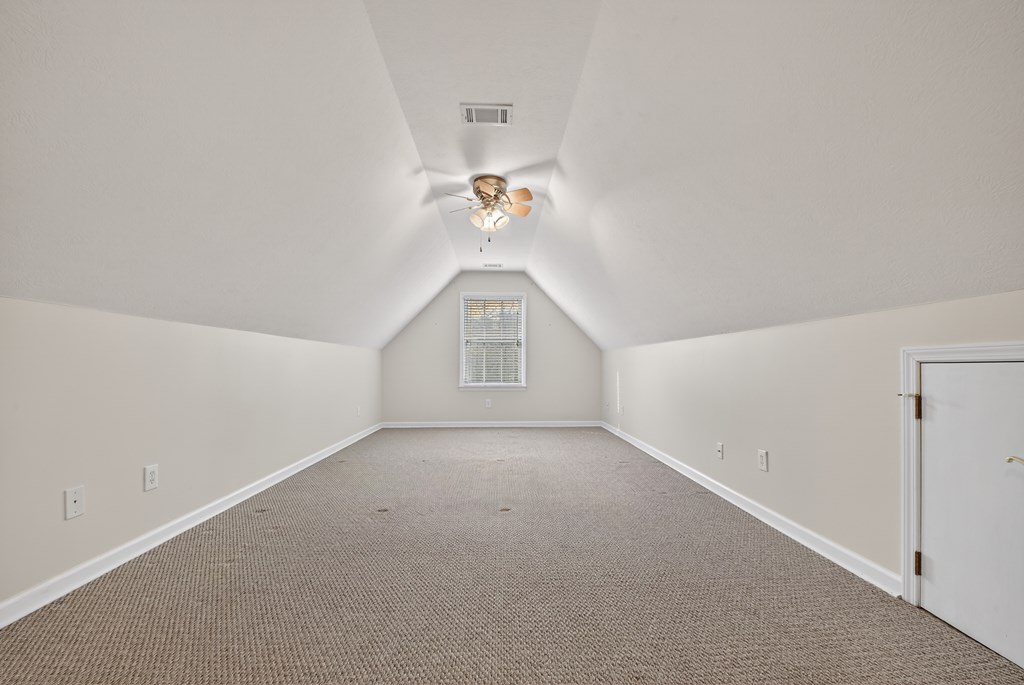 220 Oak Ridge Lane