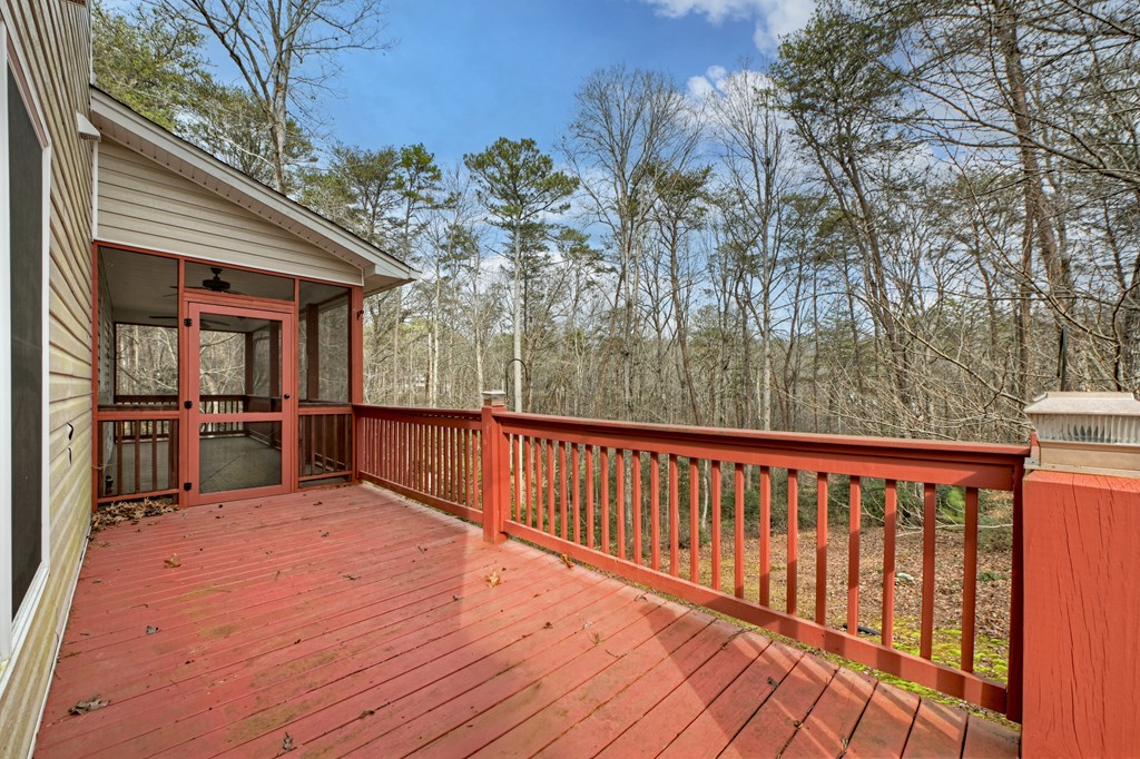 220 Oak Ridge Lane