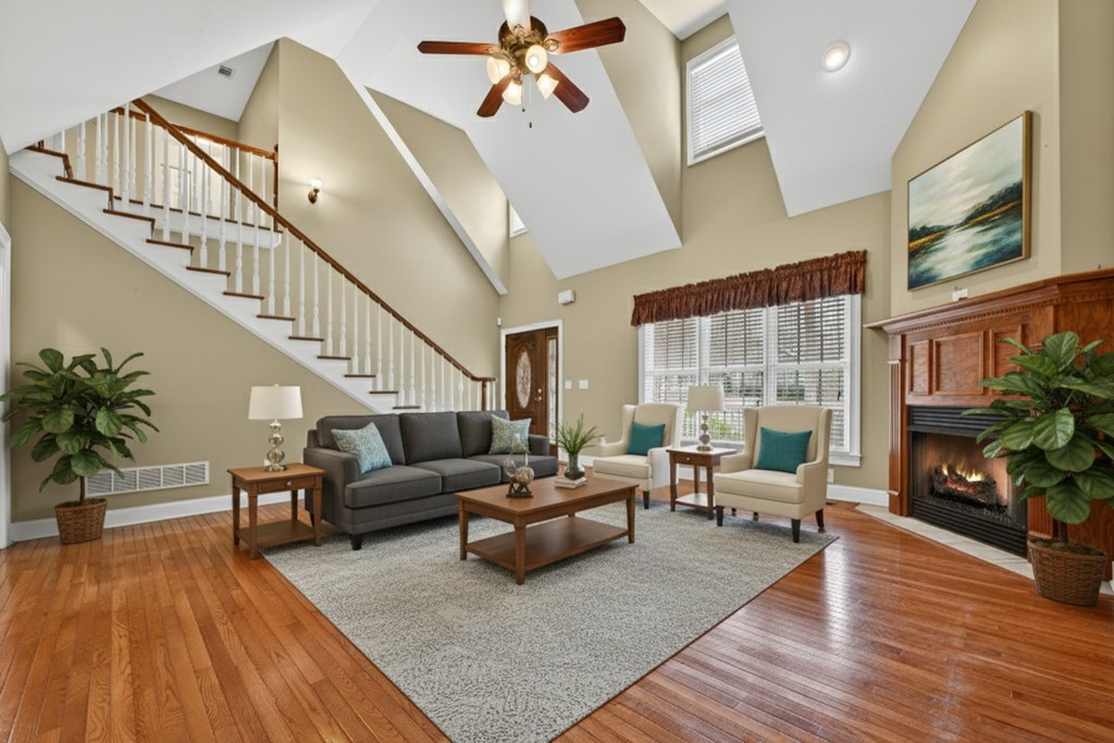 220 Oak Ridge Lane