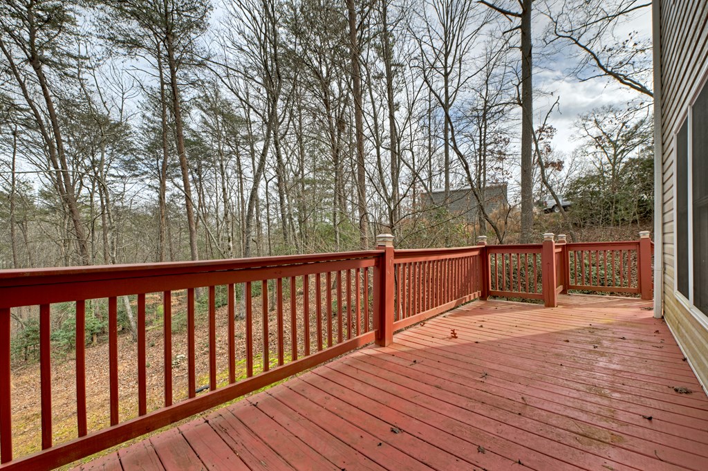 220 Oak Ridge Lane