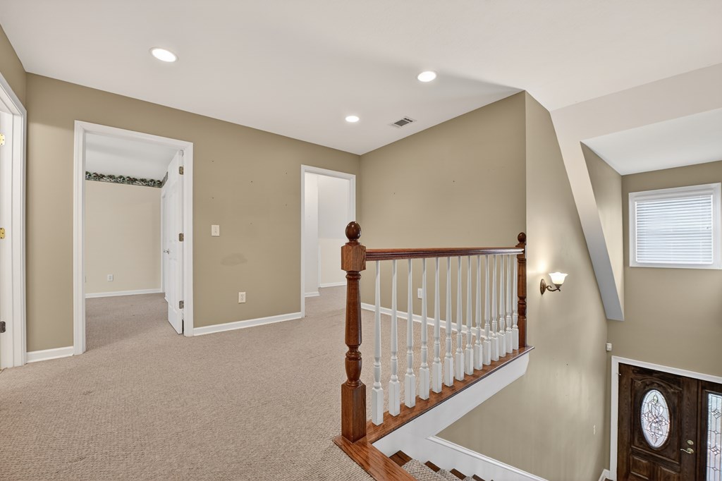 220 Oak Ridge Lane