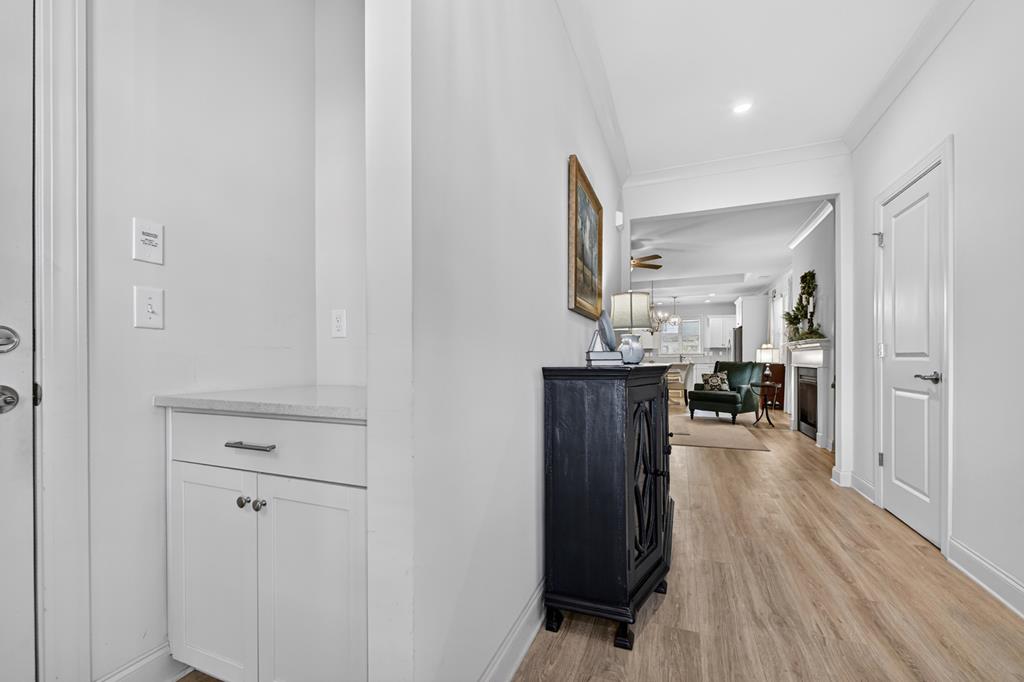 201 Mountain Boulevard