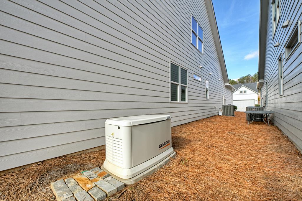 201 Mountain Boulevard