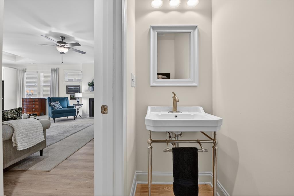 201 Mountain Boulevard