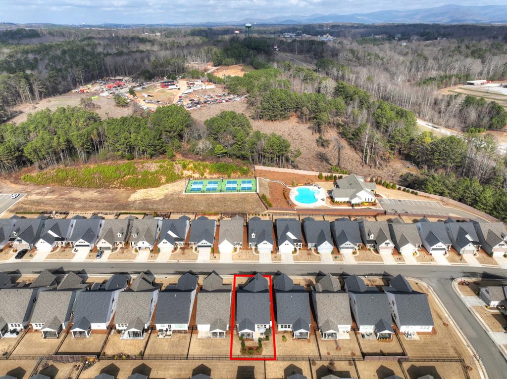 201 Mountain Boulevard