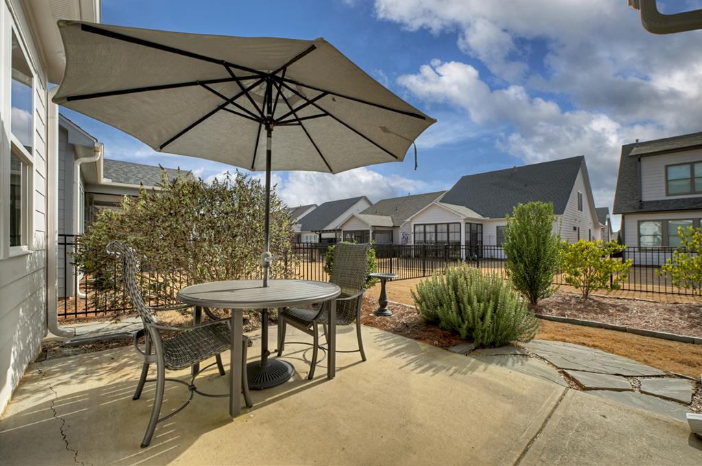 201 Mountain Boulevard