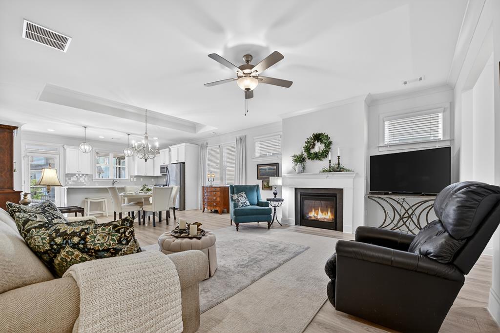 201 Mountain Boulevard