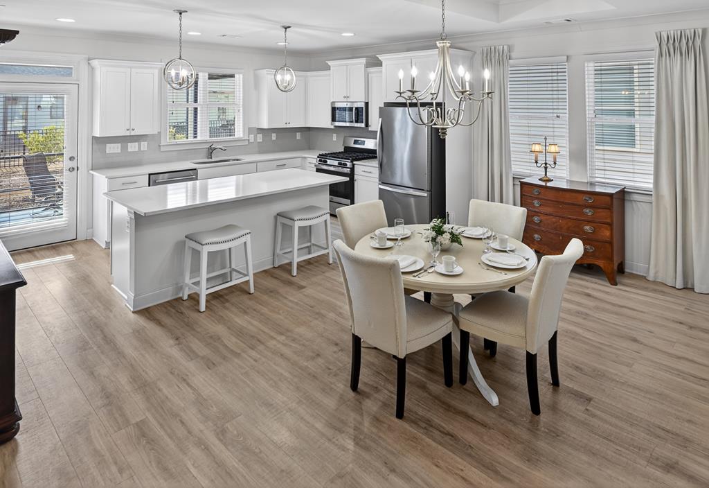 201 Mountain Boulevard