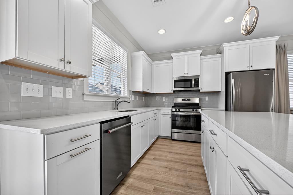 201 Mountain Boulevard