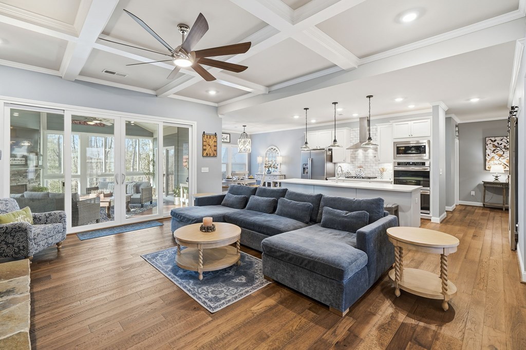 218 Highland Pointe Drive