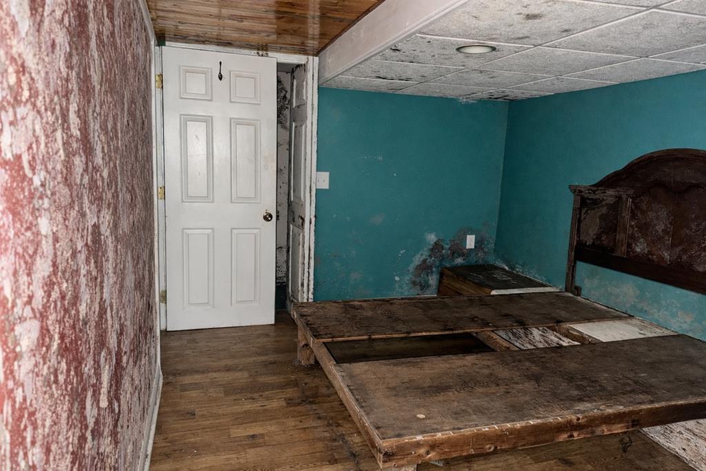 5300 Yellow Creek Road