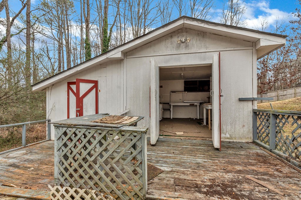 5300 Yellow Creek Road