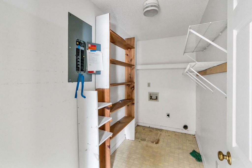 5300 Yellow Creek Road