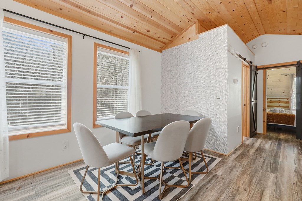 861 Little Rock Creek