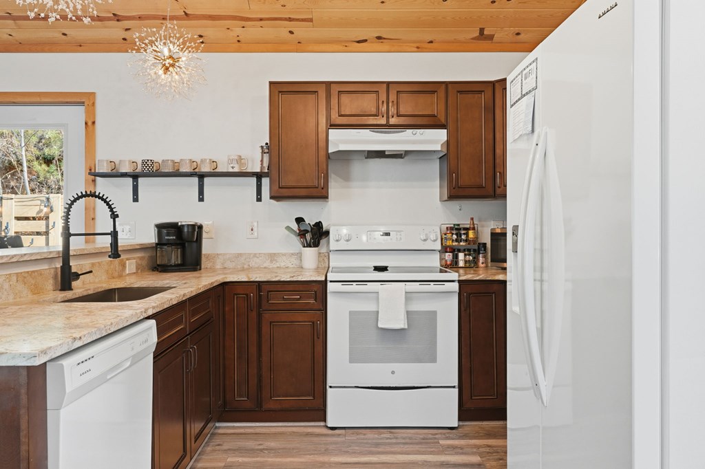 861 Little Rock Creek