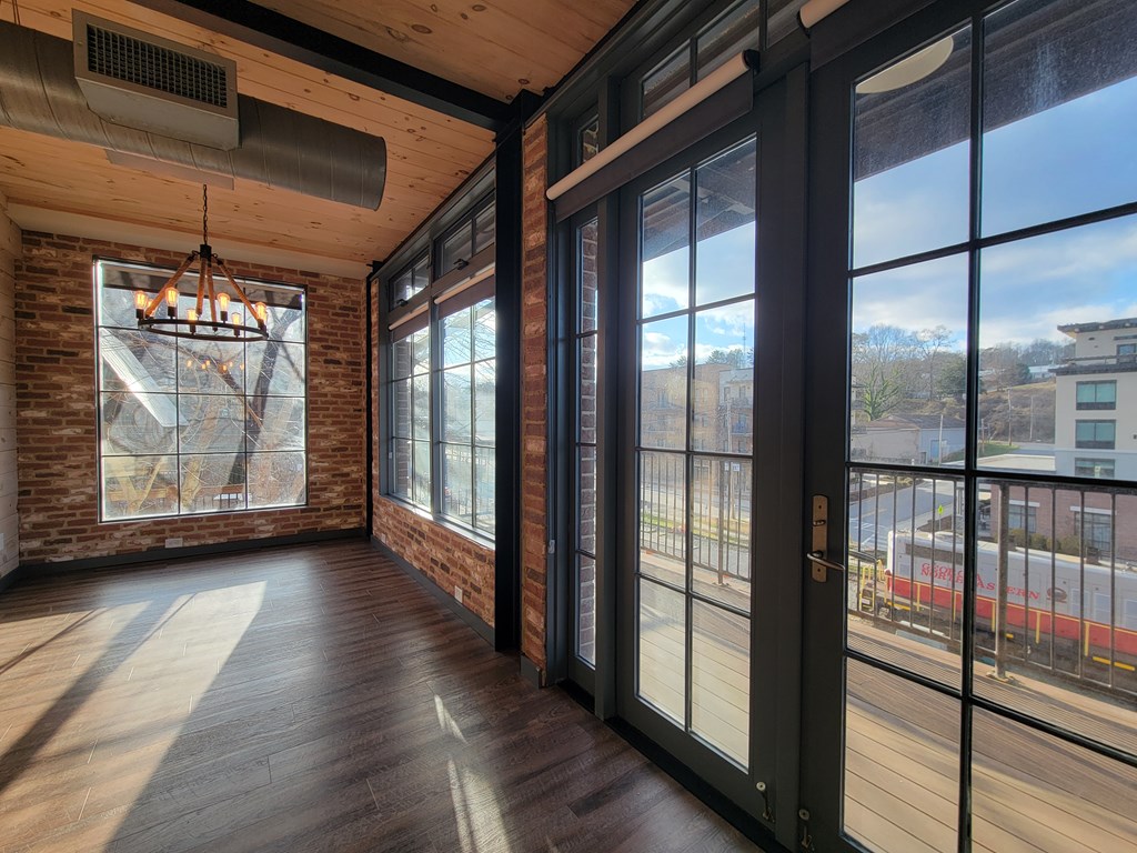 550 East Main Street #2