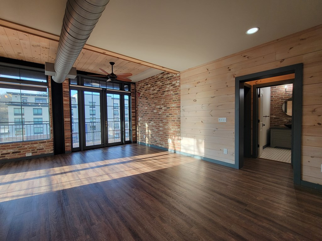 550 East Main Street #2