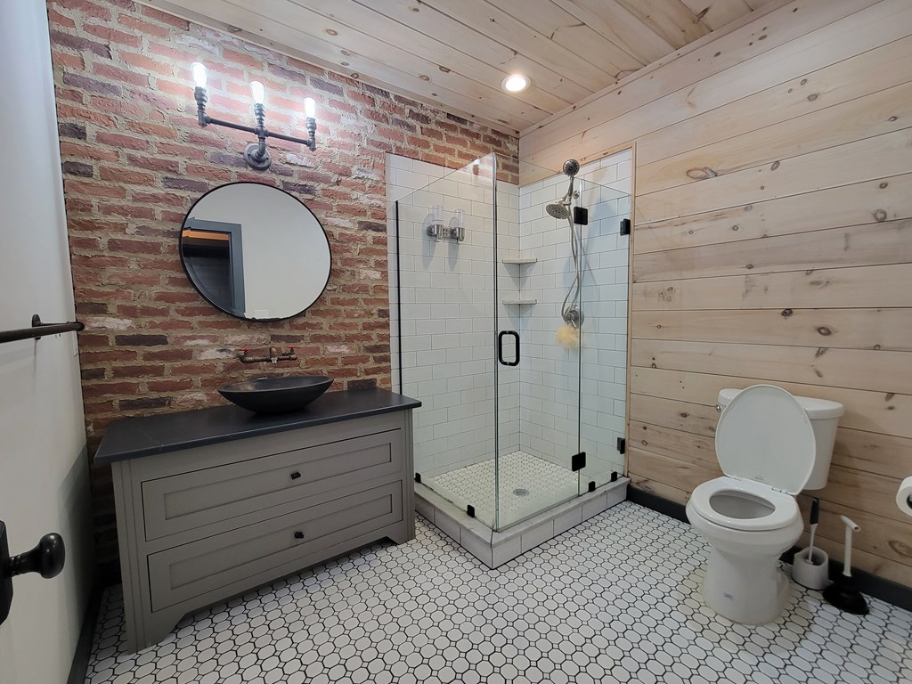 550 East Main Street #2