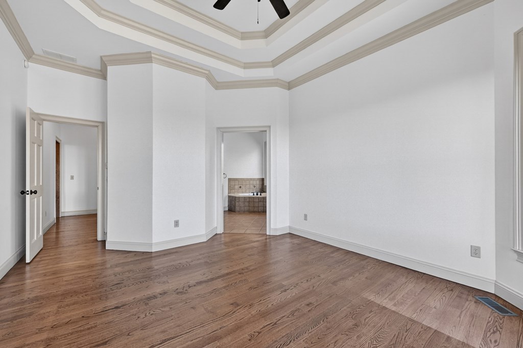 100 Fox Paw Leaf Court