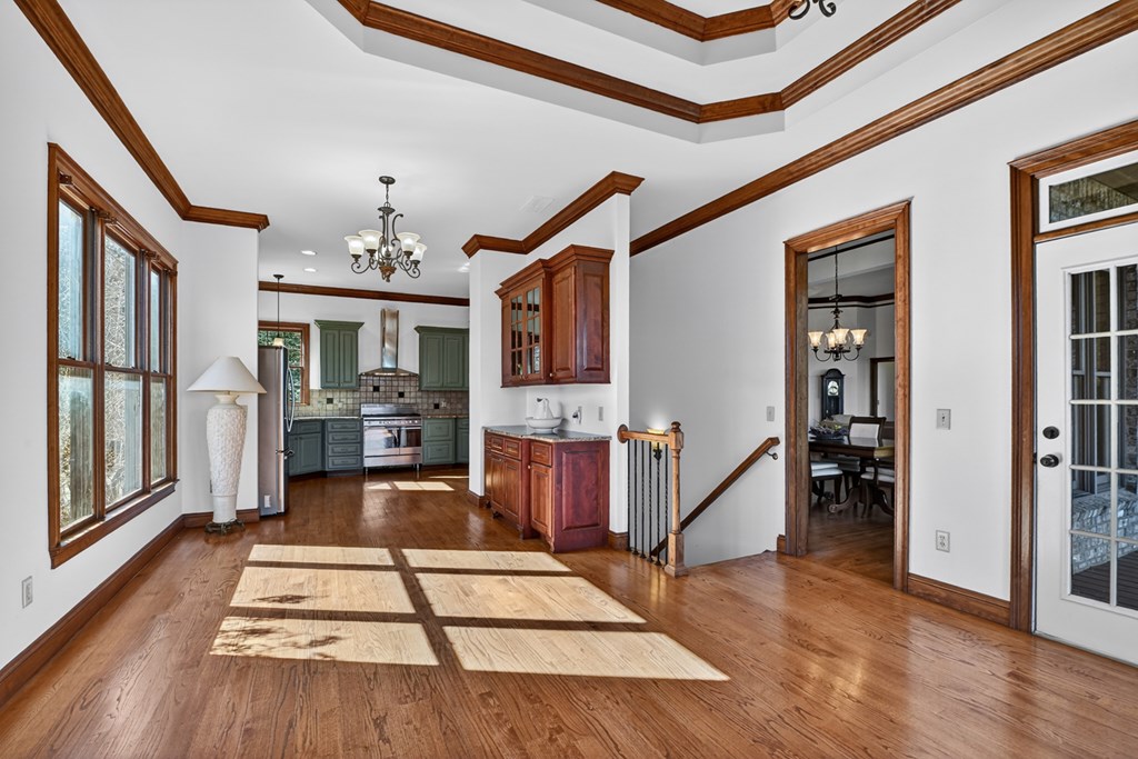 100 Fox Paw Leaf Court