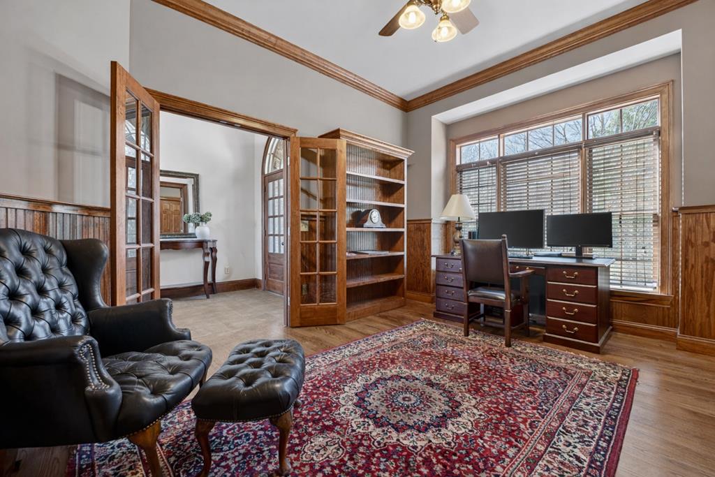 100 Fox Paw Leaf Court