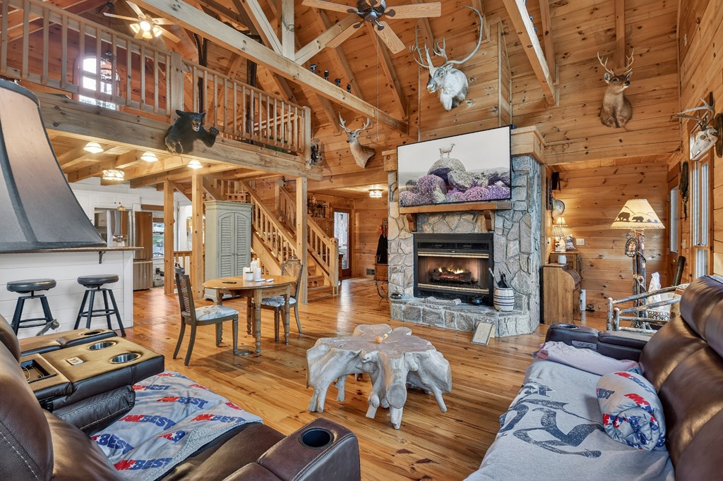 222 Grouse Lane