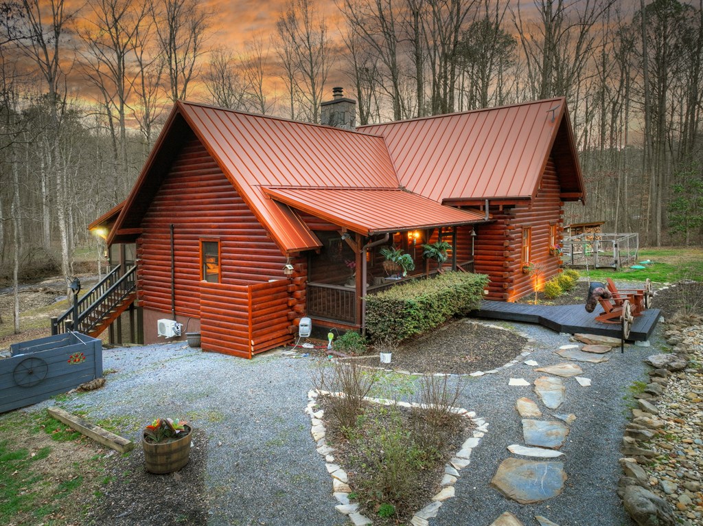 222 Grouse Lane