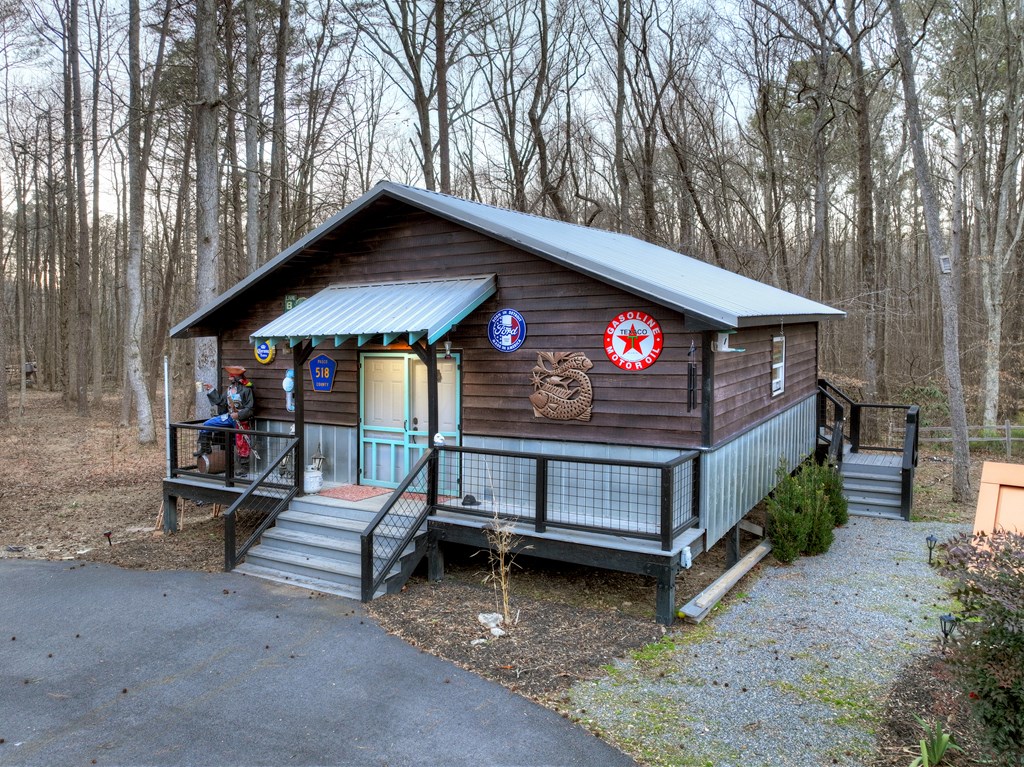 222 Grouse Lane