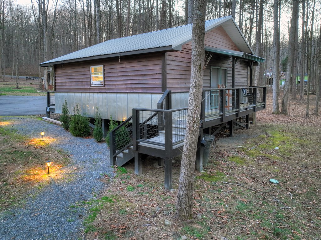 222 Grouse Lane